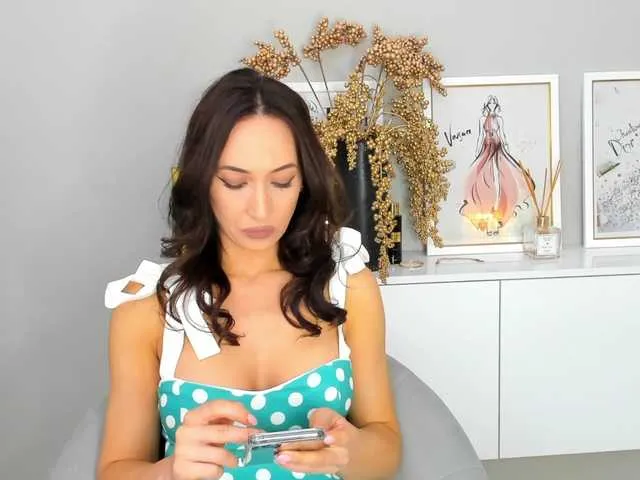 Live sex webcam photo for LuvC #273462544