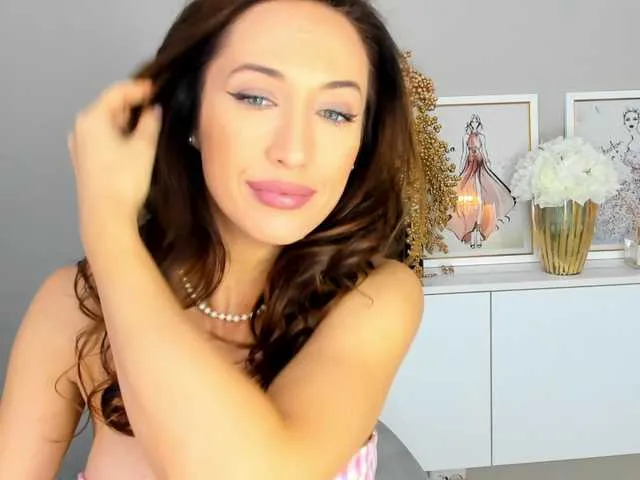 Live sex webcam photo for LuvC #274166978