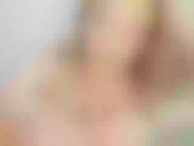 Live sex webcam photo for LuvC #275519011