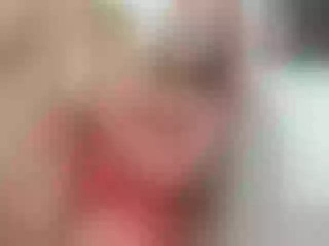 Live sex webcam photo for LuvC #275969106