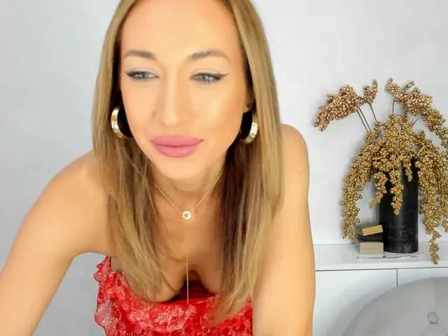 Live sex webcam photo for LuvC #276021970