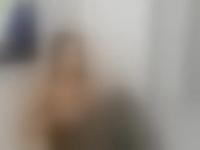 Live sex webcam photo for LuvC #293366277