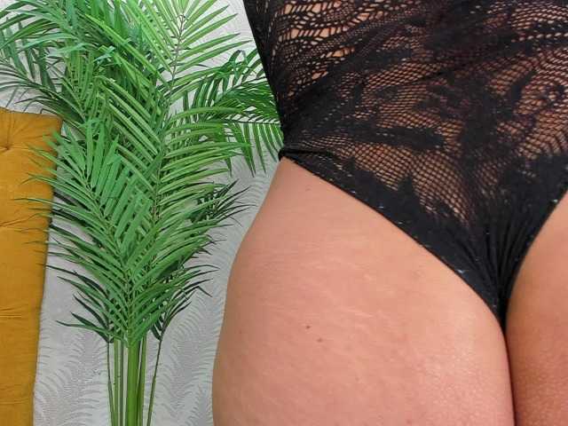 Live sex webcam photo for Luya-Jhonson #276013767