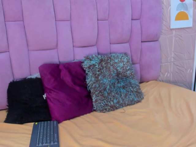 Live sex webcam photo for Luya-Jhonson #276218502