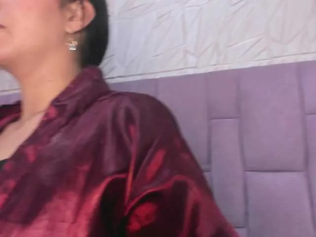 Live sex webcam photo for Luya-Jhonson #276305714