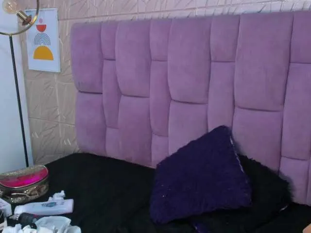 Live sex webcam photo for Luya-Jhonson #276320615