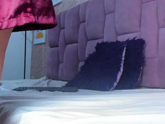 Live sex webcam photo for Luya-Jhonson #276404758