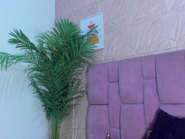 Live sex webcam photo for Luya-Jhonson #277415836