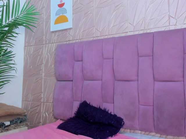 Live sex webcam photo for Luya-Jhonson #282036573