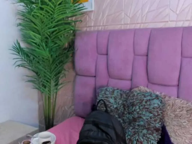 Live sex webcam photo for Luya-Jhonson #288616638