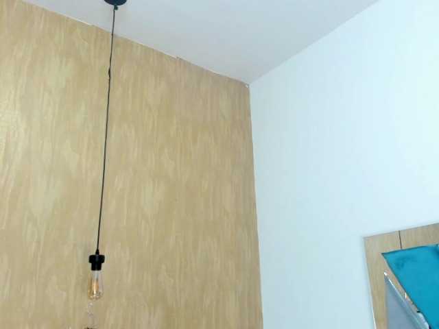 Live sex webcam photo for Luya-Jhonson #290145349