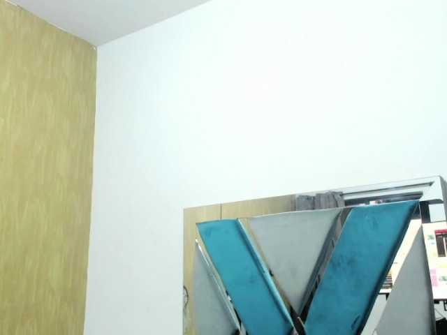 Live sex webcam photo for Luya-Jhonson #290178679