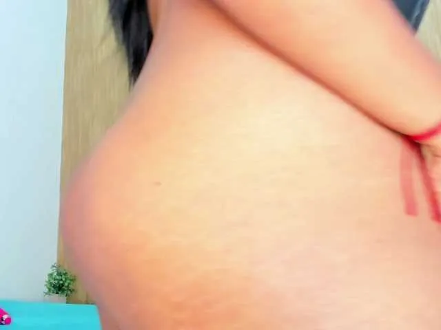 Live sex webcam photo for Luya-Jhonson #290952864