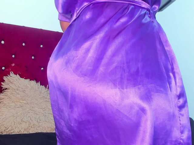 Live sex webcam photo for Luya-Jhonson #291695253