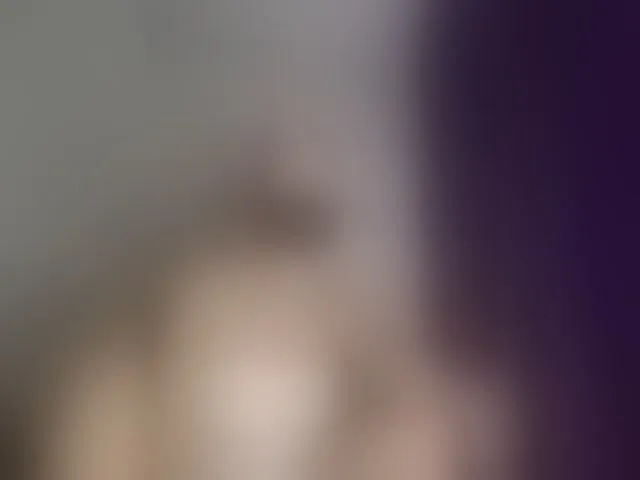 Live sex webcam photo for LuybiMenya #293817408