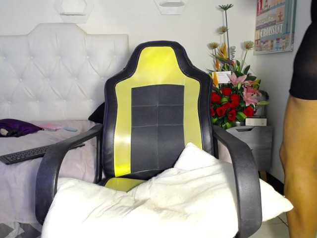 Live sex webcam photo for Lya-Rousel #275810095
