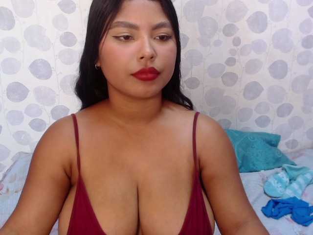 Live sex webcam photo for Lydia-Blaze #277872748