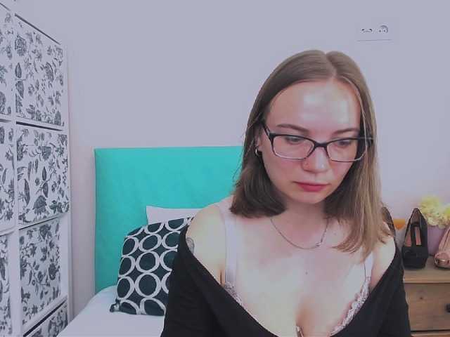 Live sex webcam photo for LydiaCrazy #273434978