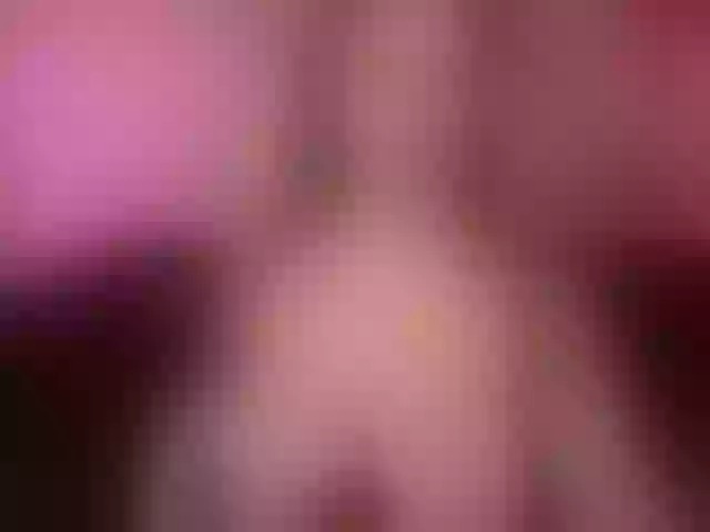 Live sex webcam photo for LylaYeess #289429004