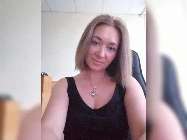 Live sex webcam photo for Lylla #277973761