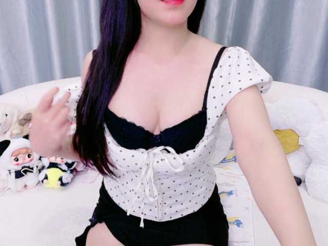 Live sex webcam photo for Lylybaby #294113194