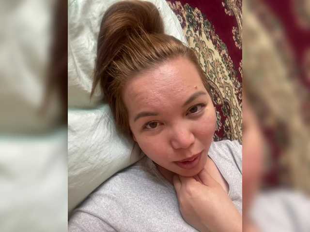 Live sex webcam photo for LynnMonica #291021634