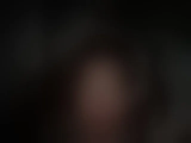 Live sex webcam photo for LynnMonica #292665192