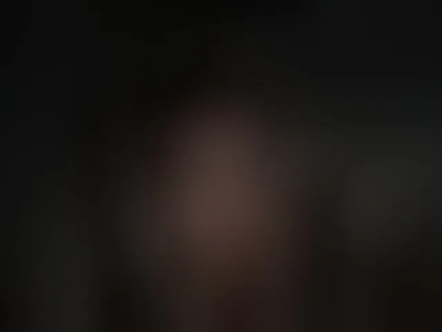 Live sex webcam photo for LynnMonica #292684939