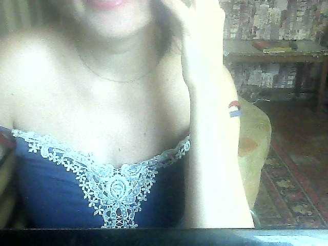 Live sex webcam photo for LynnYana #288485095