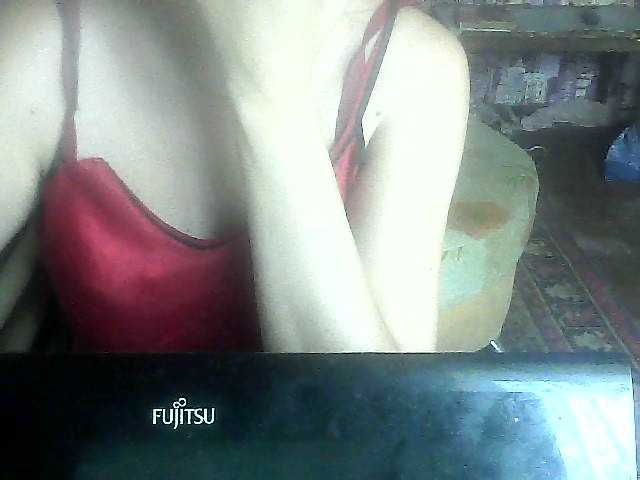 Live sex webcam photo for LynnYana #289300320