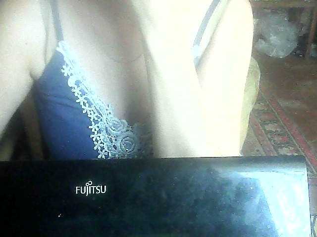 Live sex webcam photo for LynnYana #289811916