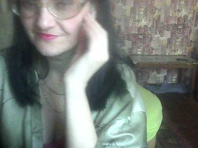 Live sex webcam photo for LynnYana #290473107