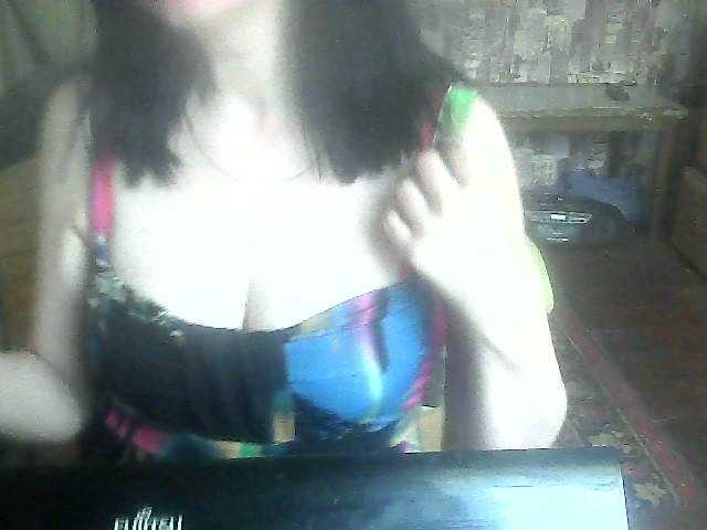 Live sex webcam photo for LynnYana #291306876