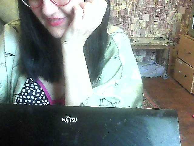 Live sex webcam photo for LynnYana #292114527