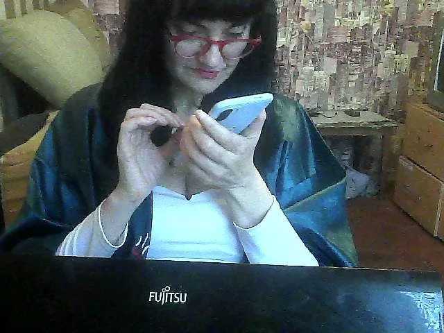 Live sex webcam photo for LynnYana #292261341