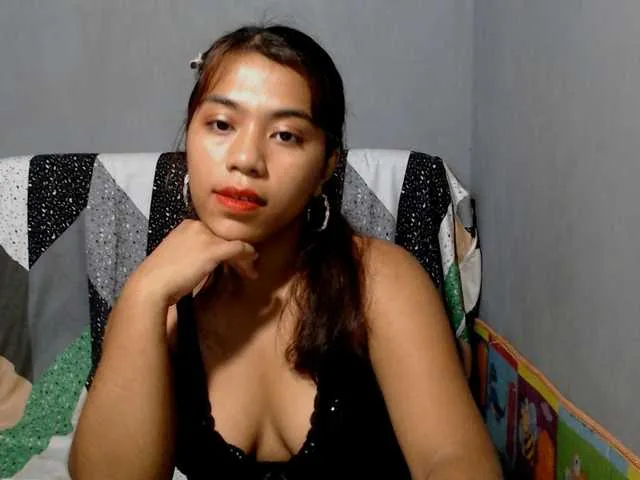 Live sex webcam photo for LynsKaye #293818200