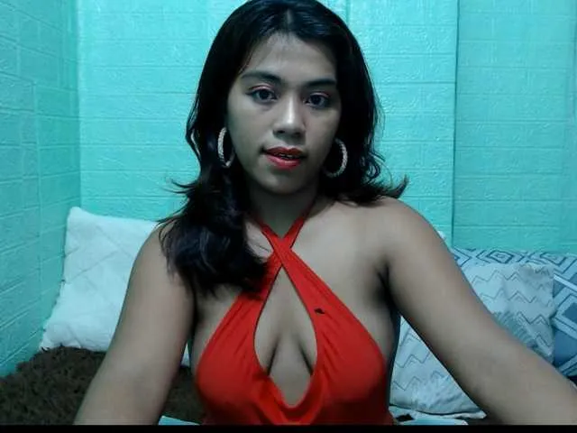 Live sex webcam photo for LynsKaye #293899261