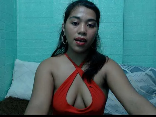 Live sex webcam photo for LynsKaye #293912175