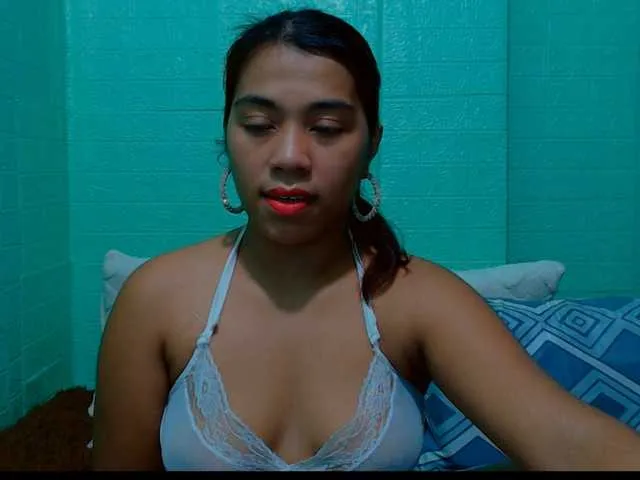 Live sex webcam photo for LynsKaye #293941807