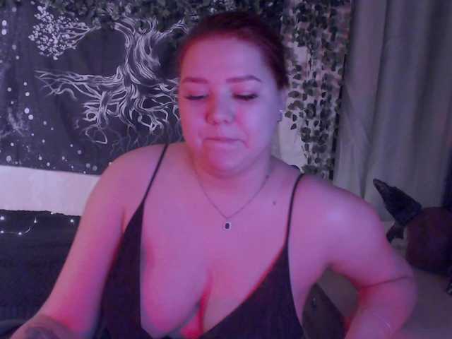 Live sex webcam photo for M00nlight-F0x #277951502