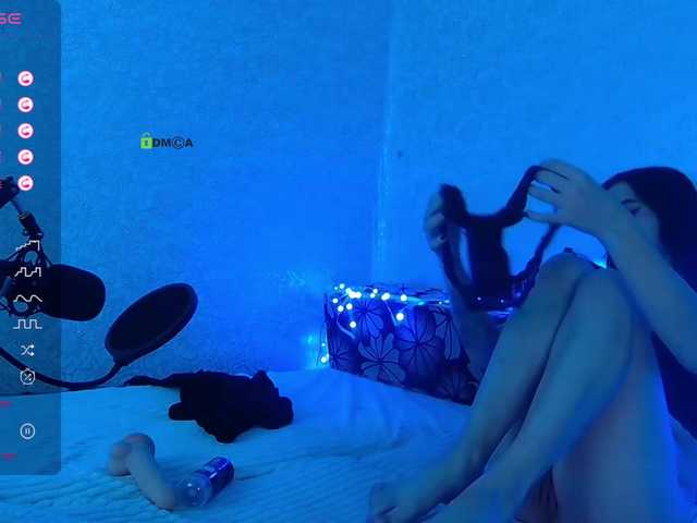 Live sex webcam photo for M4dnessss #276818685