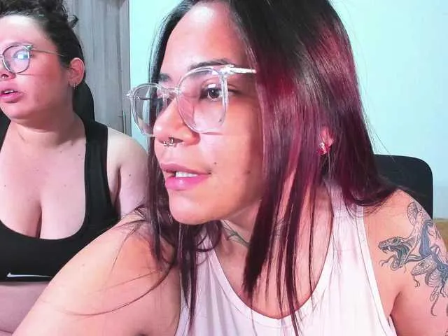 Live sex webcam photo for MABELANDDANNY #291721052