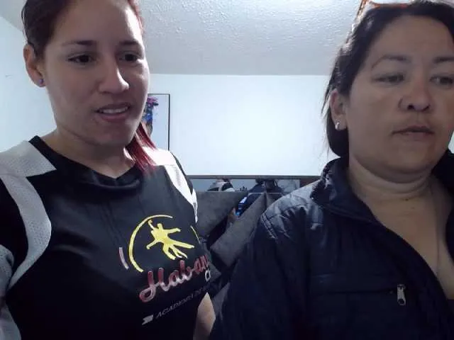 Live sex webcam photo for MADISONXANDER #274175608