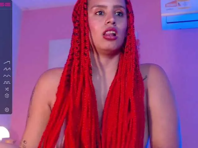 Live sex webcam photo for MARIAGAITAN #274284038