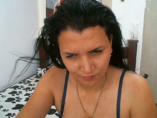Live sex webcam photo for MARILYNG #214477602