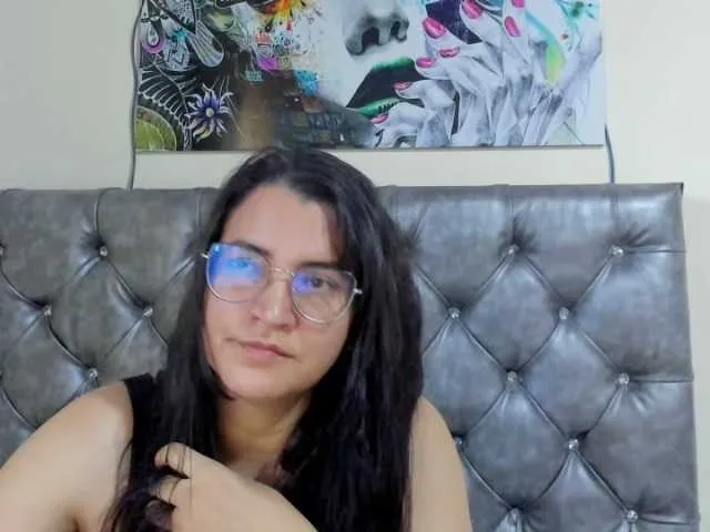 Live sex webcam photo for MARILYNG #278264209