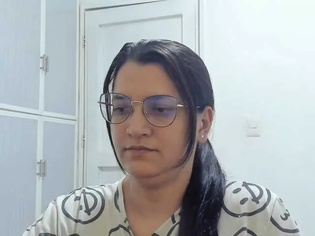 Live sex webcam photo for MARILYNG #290961753