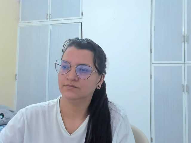 Live sex webcam photo for MARILYNG #291603587