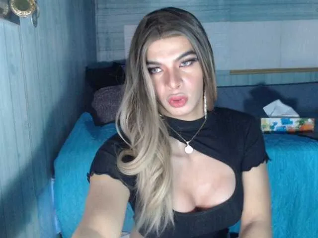 Live sex webcam photo for MASTERcumDOLL #274631941