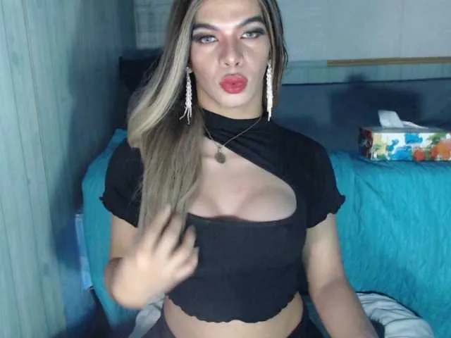 Live sex webcam photo for MASTERcumDOLL #275205075